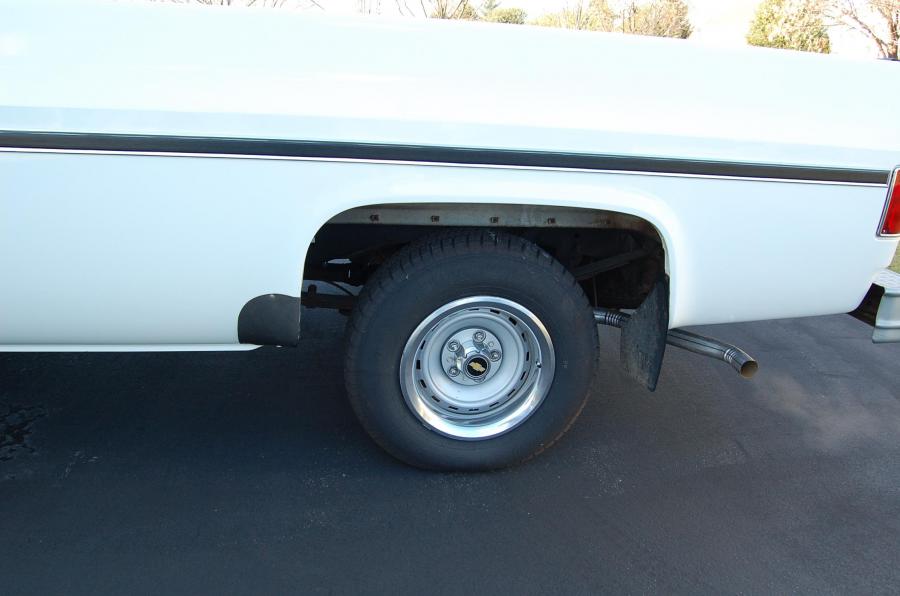 Детали экстерьера Chevrolet C10 Scottsdale Sport Pickup 1979 года  (фото 9 из 58)
